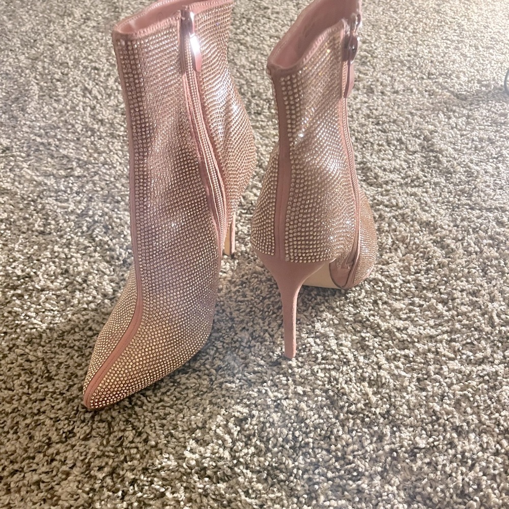 Pink, sparkly stiletto heel, size 8 Vigo Fiore